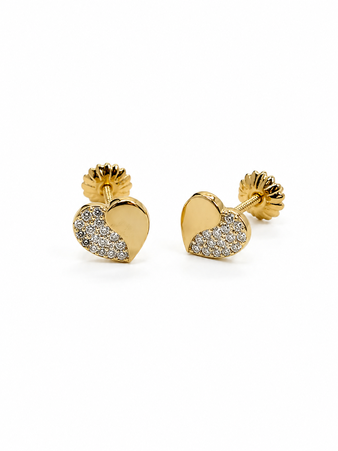 ARO CORAZON MITAD CON ENGARCE PAVEE (AR20)