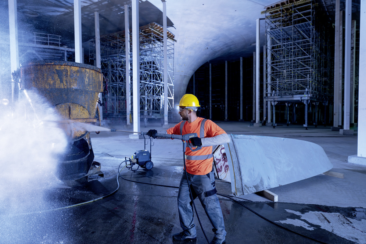 Karcher HD 6/15-4 M Classic EU High Pressure Cleaner