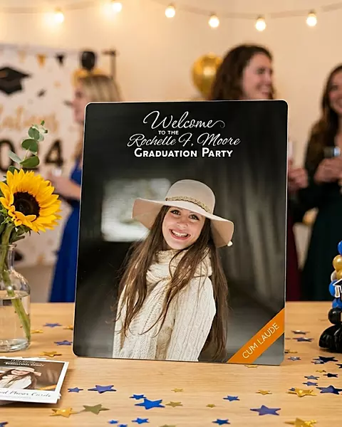 Honor Series graduation welcome sign with custom photo and Cum Laude personalization