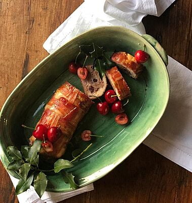 1.4 - Cranberry & Walnut Christmas Chicken Roll