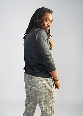 Long-sleeved Henley (Male) Long-sleeved Henley (Male)