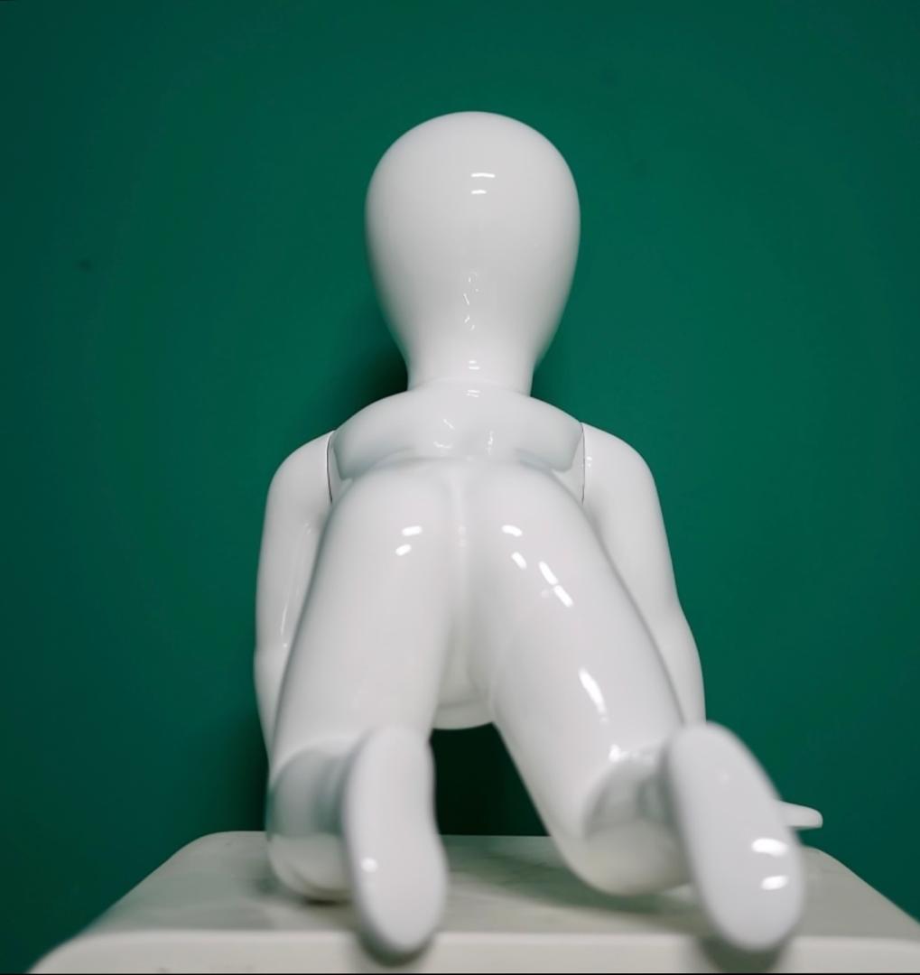 Crawling Baby Mannequin