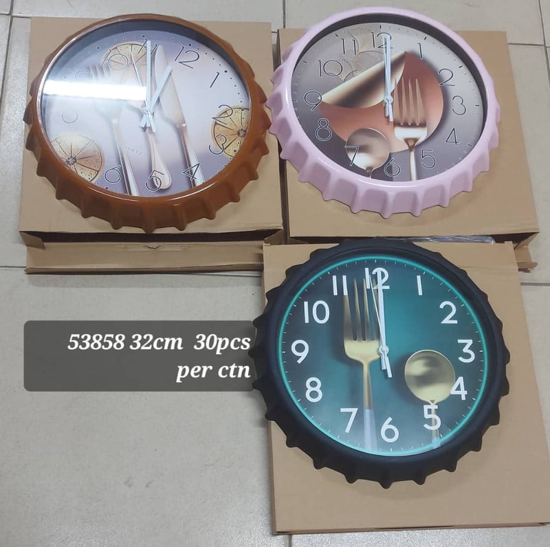 BOTTLE CORK MODEL BAR /KITCHEN/ RESTAURANT WALL CLOCK