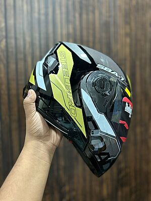 STEELBIRD SBA-7 ISS ROAD GLOSSY BLACK/METTALIC YELLOW C/V (L)