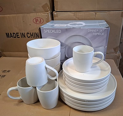 16 - Piece Dinner Set (solid white color)