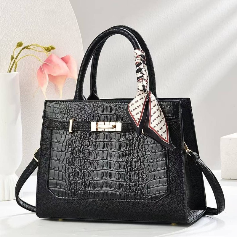 BAG 004 - MEDIUM SIZE