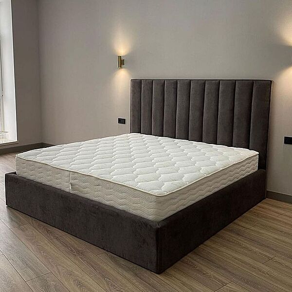 King size bed
