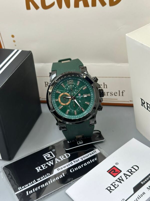REWARD VIP RUBBER STRAP WRIST WATCH