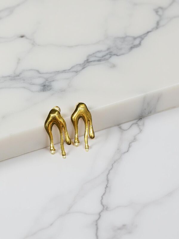 Gold drip earrings