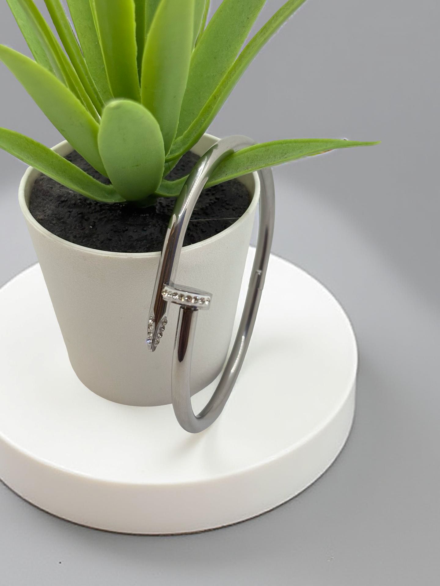 Chic Crystal-Embellished Nail Bangle