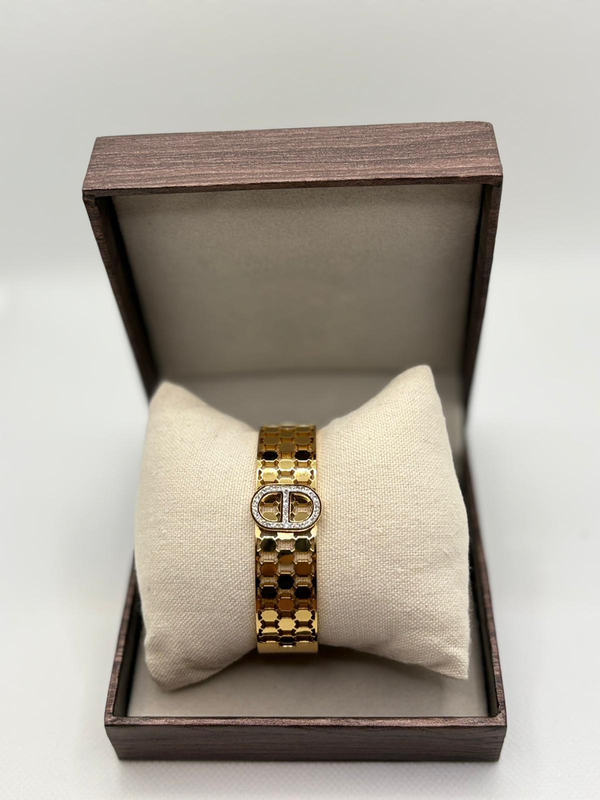 Honeylink Gold Bangle Bracelet