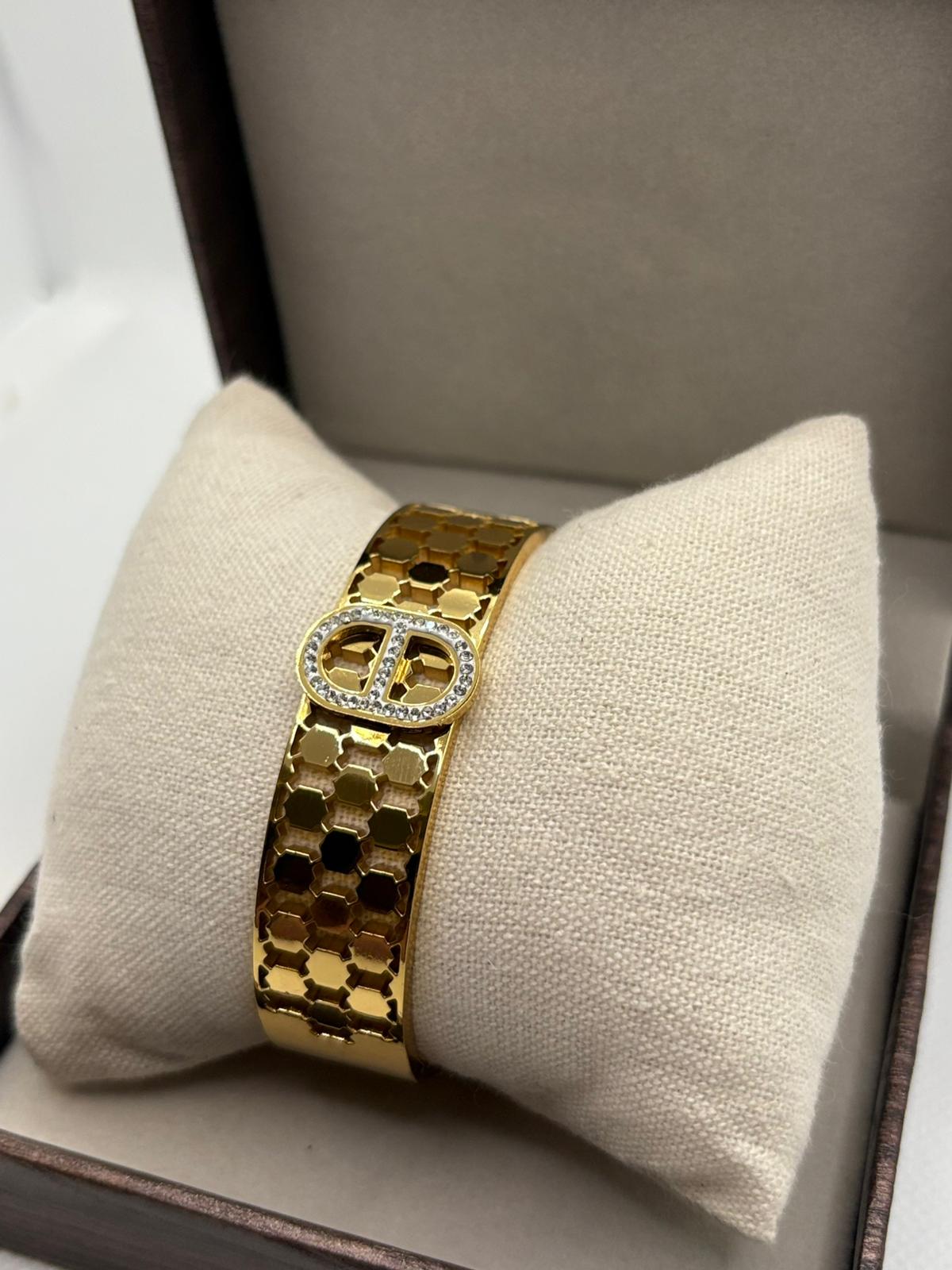 Honeylink Gold Bangle Bracelet