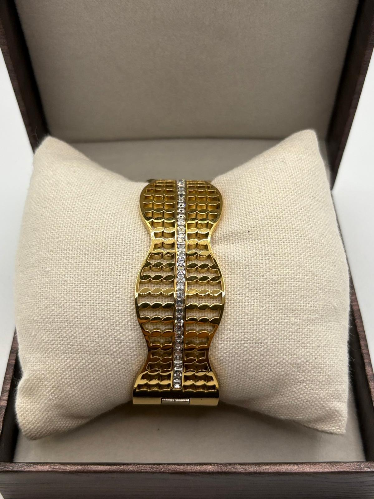 Wavy-Cut Honeycomb Gold Bangle with Crystal Accent