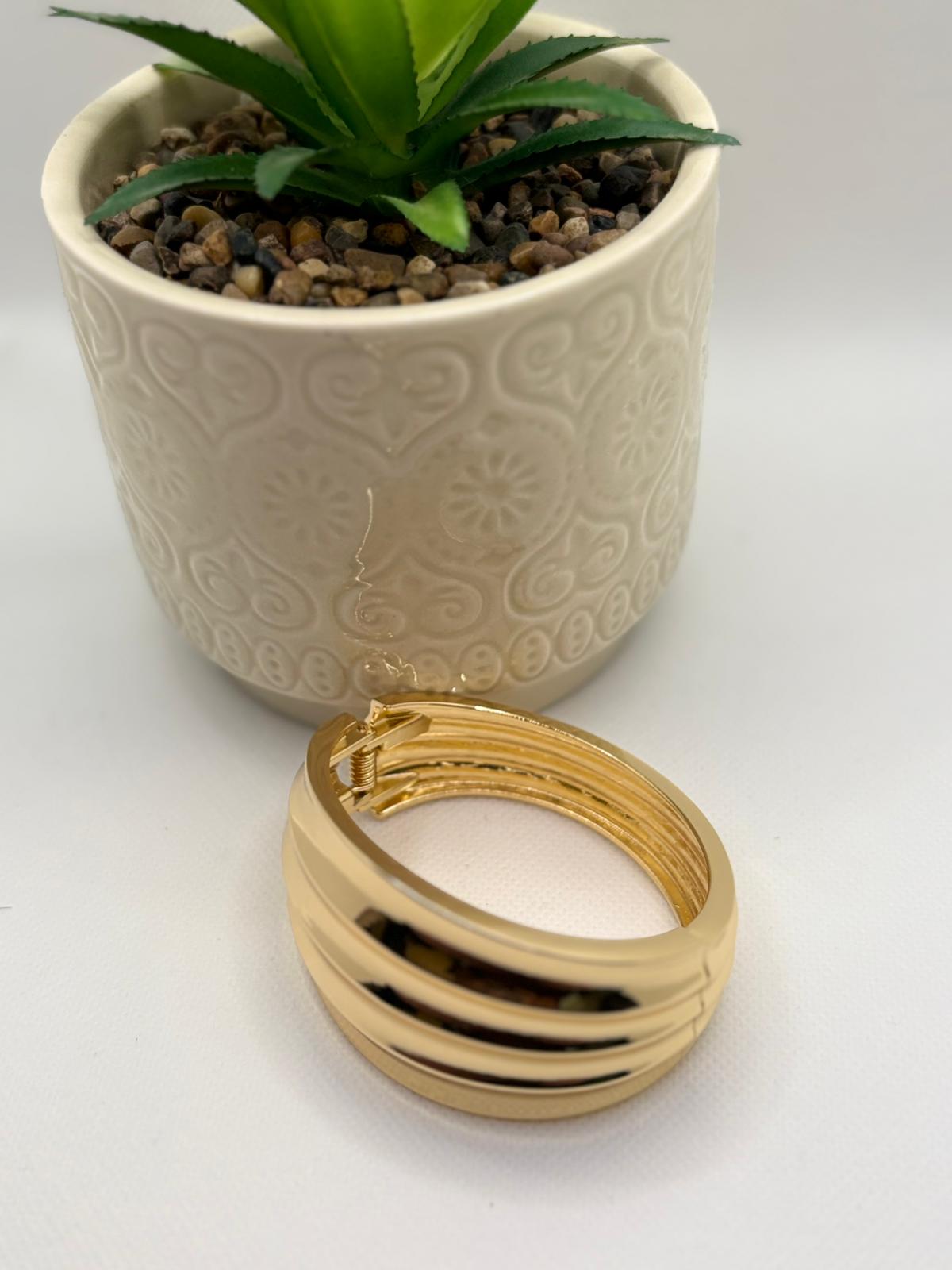 Chunky Ridged Gold Bangle Bracelet