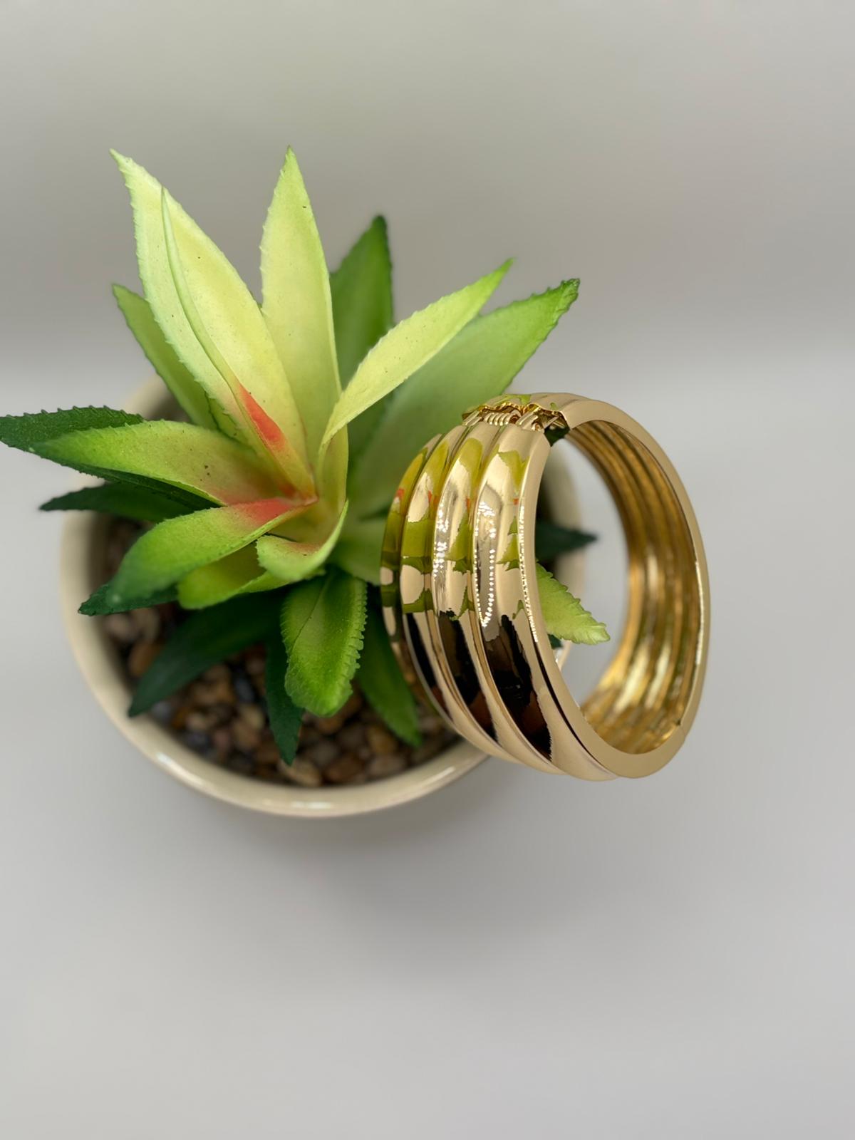 Chunky Ridged Gold Bangle Bracelet
