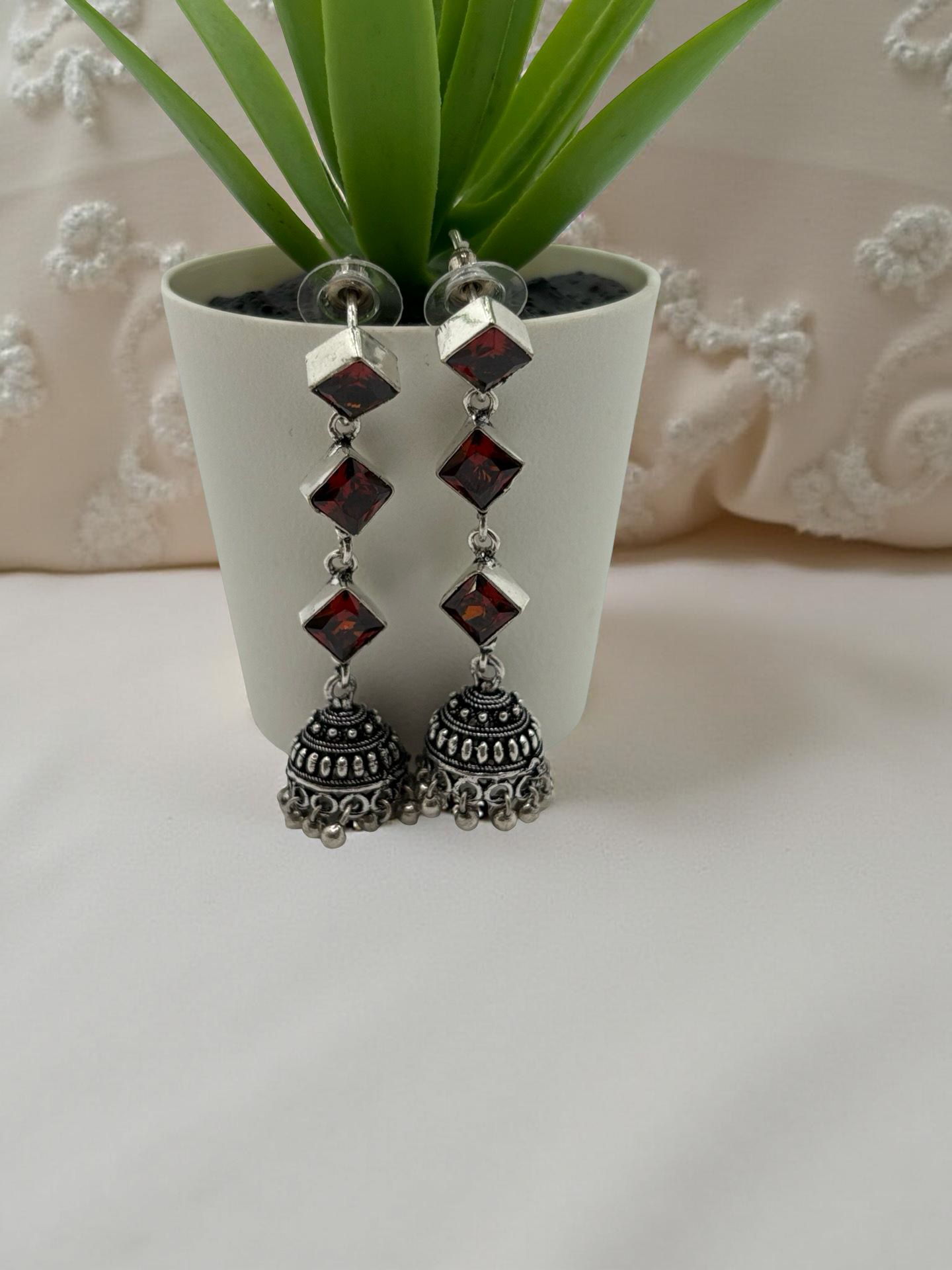 Long 3-layered Crystal Oxidised Jumkha