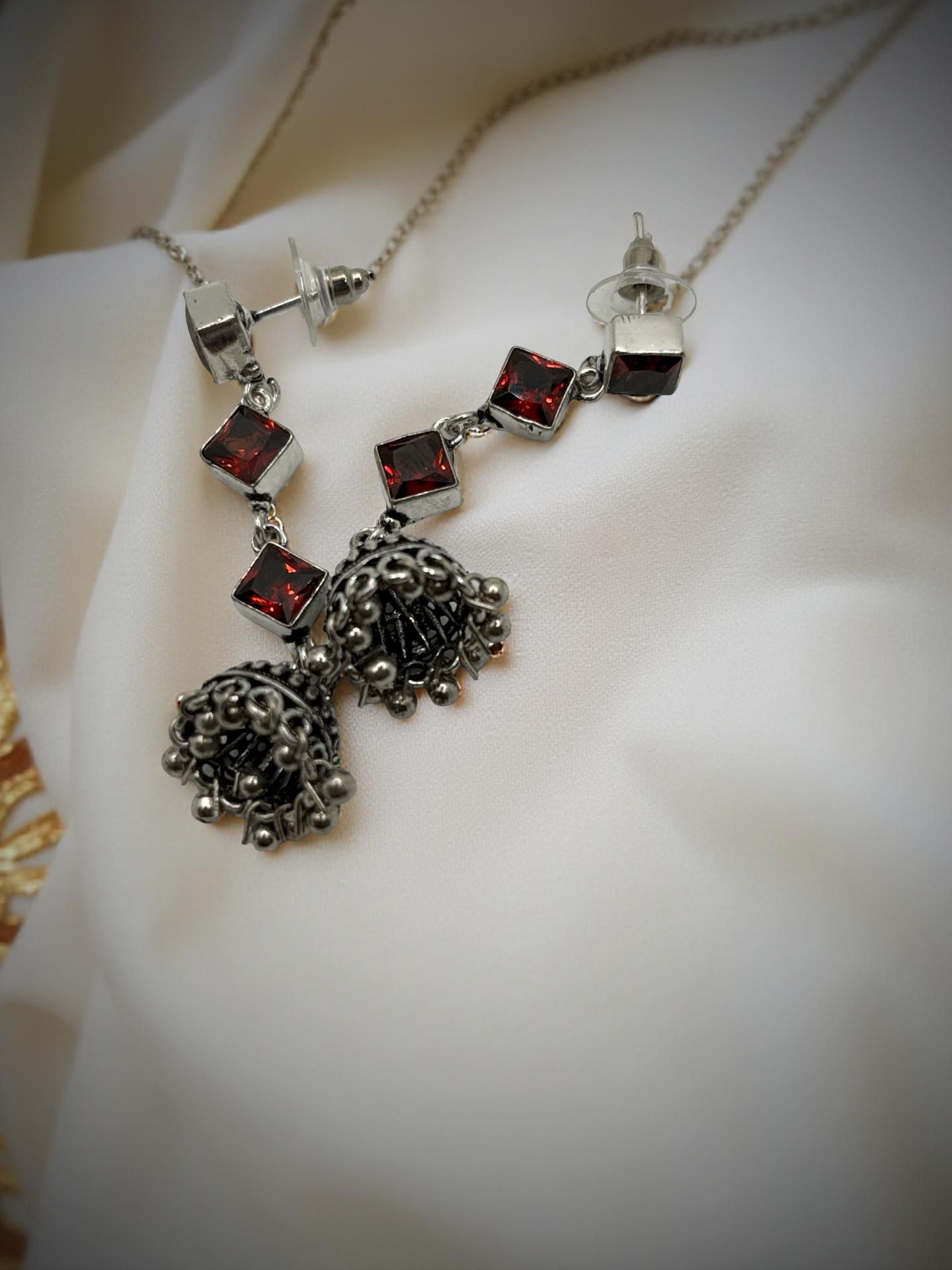 Long 3-layered Crystal Oxidised Jumkha