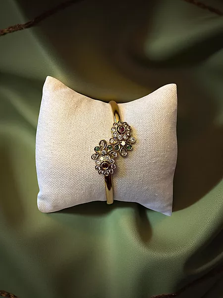 Adjustable Kundan style Kangan