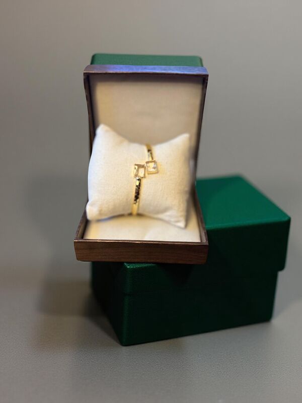 Adjustable Crystal stone Kangan