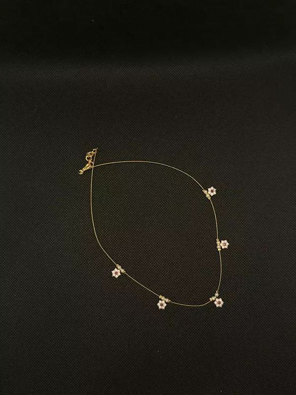 Invisible chain with White Stone Star accents