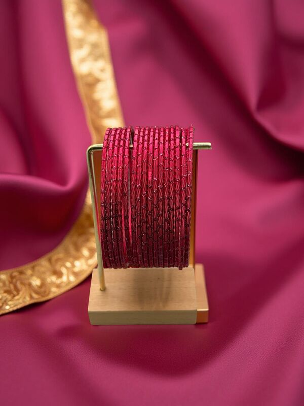 Rain drop Metal Bangles in Pink