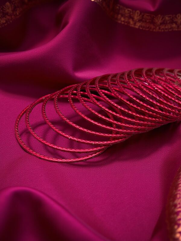 Rain drop Metal Bangles in Pink