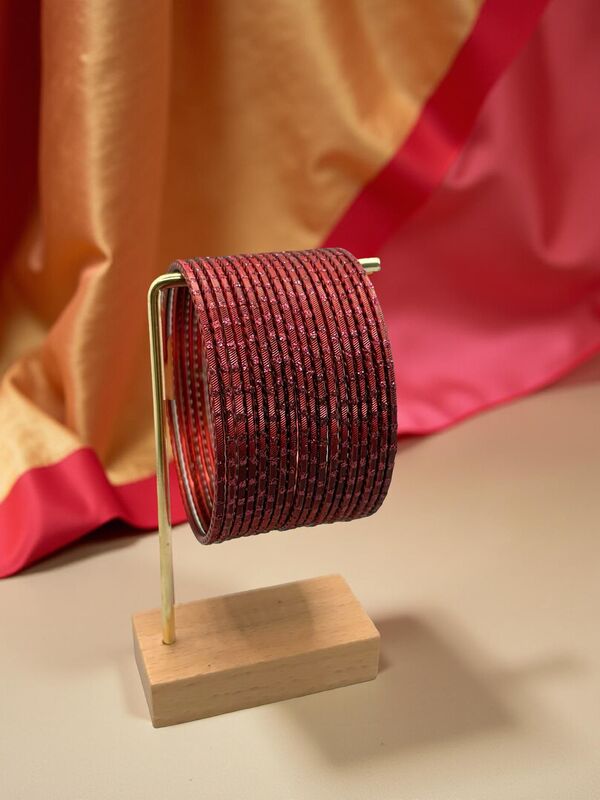 Rain drop Metal Bangles in Red