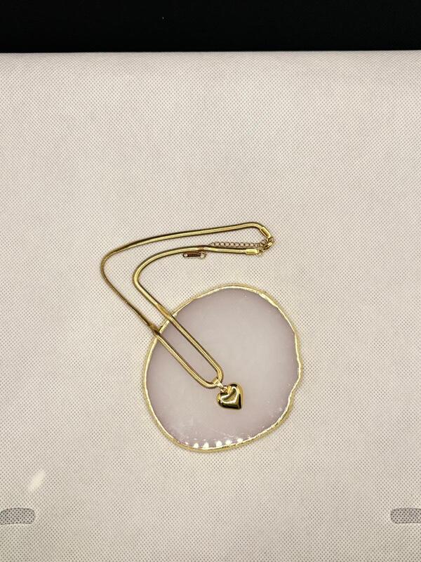 Dainty & Minimalist Gold Puffy Heart Pendant Necklace