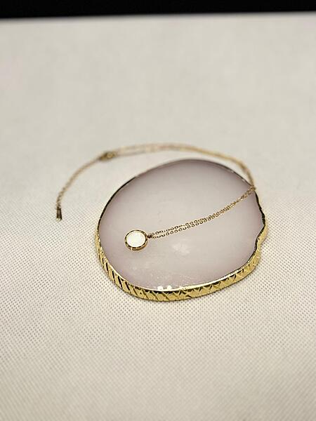 Gold Disc Pendant Necklace