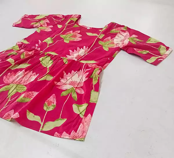 NF: Short Tops Lotus flower