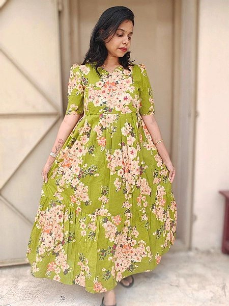 Soft Cotton: Flower Parrot Green