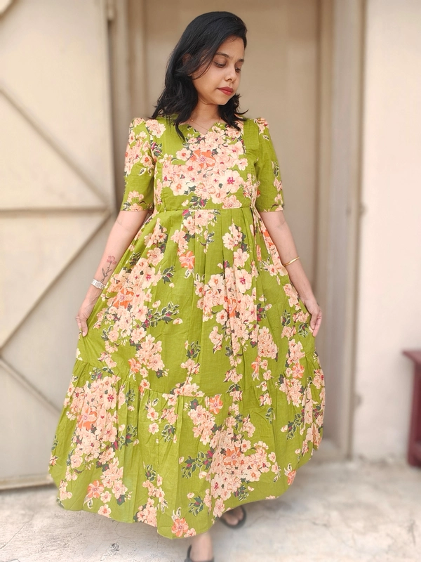 Soft Cotton: Flower Parrot Green