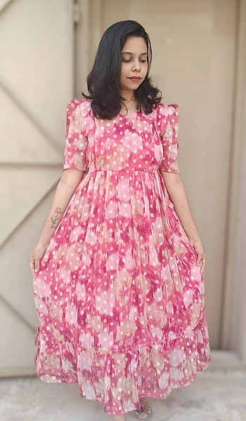 Georgette: Pink & Gold Butta Feeding dress