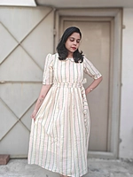 Cotton: Onam Half White Center Zip