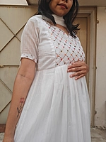 Festive: Onam Georgette Maxi with Dupatta Feeding