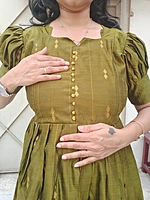 Raw Silk: Festive 'Thalir' Maxi (Non Feeding)