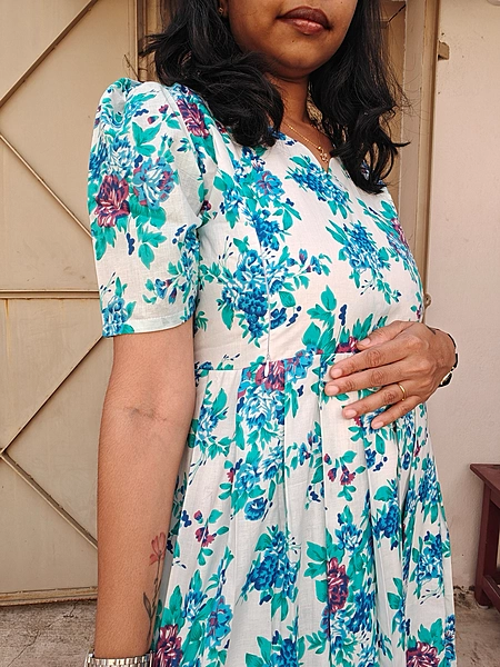 Cotton: Aqua Bloom White Dress (Feeding)