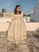 Tissue Silk 'Anvitha' Onam collection (Feeding)