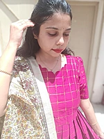 Festive: Raw silk 'Royal Gulab' with dupatta (feeding)