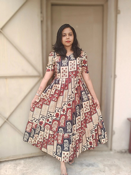 Soft Cotton: Premium fabric 'Ira' Feeding Maxi