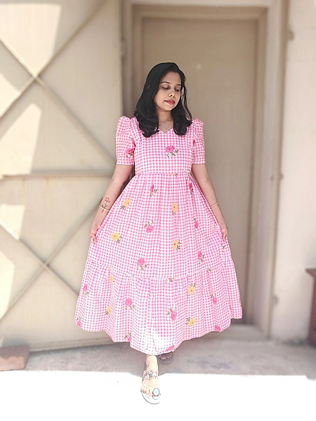 Cambric Cotton: Checks Maxi 'Pink' Feeding