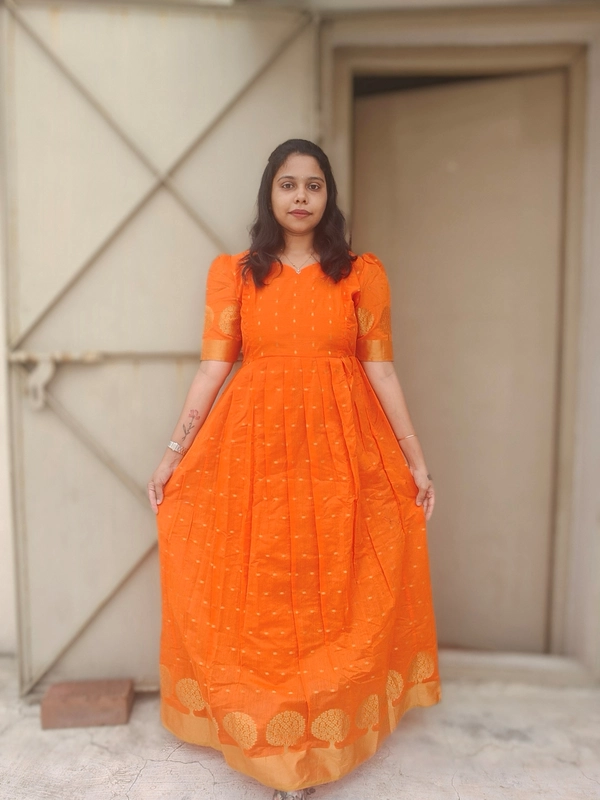 Tissue Cotton Festive Orange - Feeding