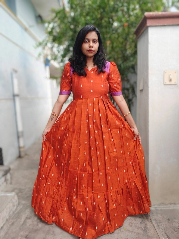 Festive: Rust Orange 'Veda' Raw silk (Feeding)