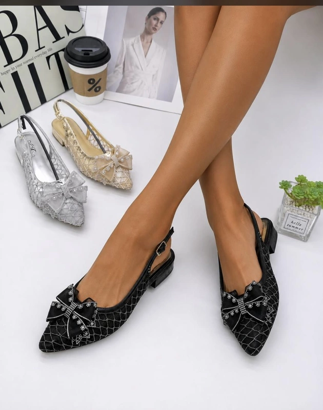 PETIT TALON DENTELLE NOEUD STRASS