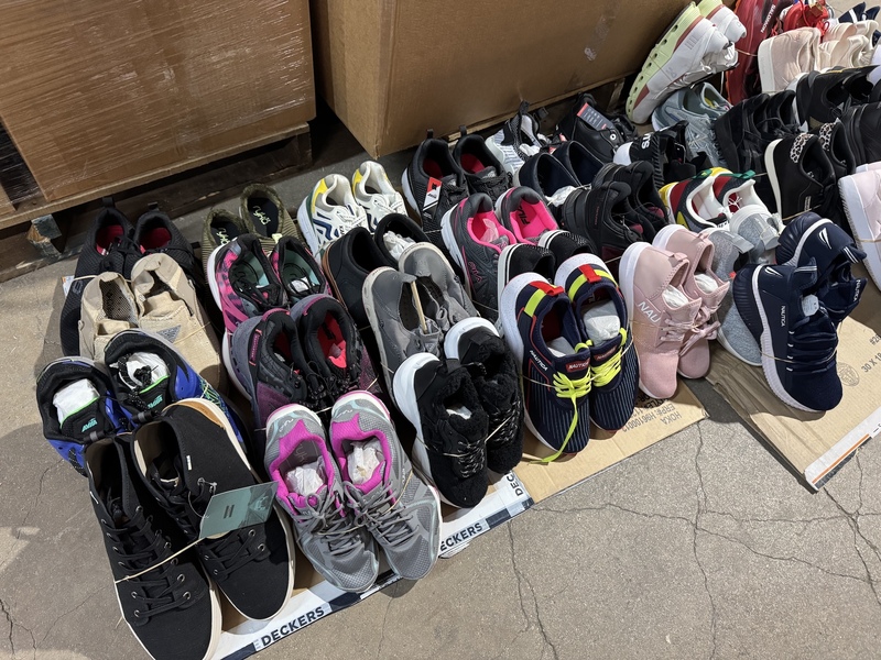 Name-Brand Athletic SHOES Pallet