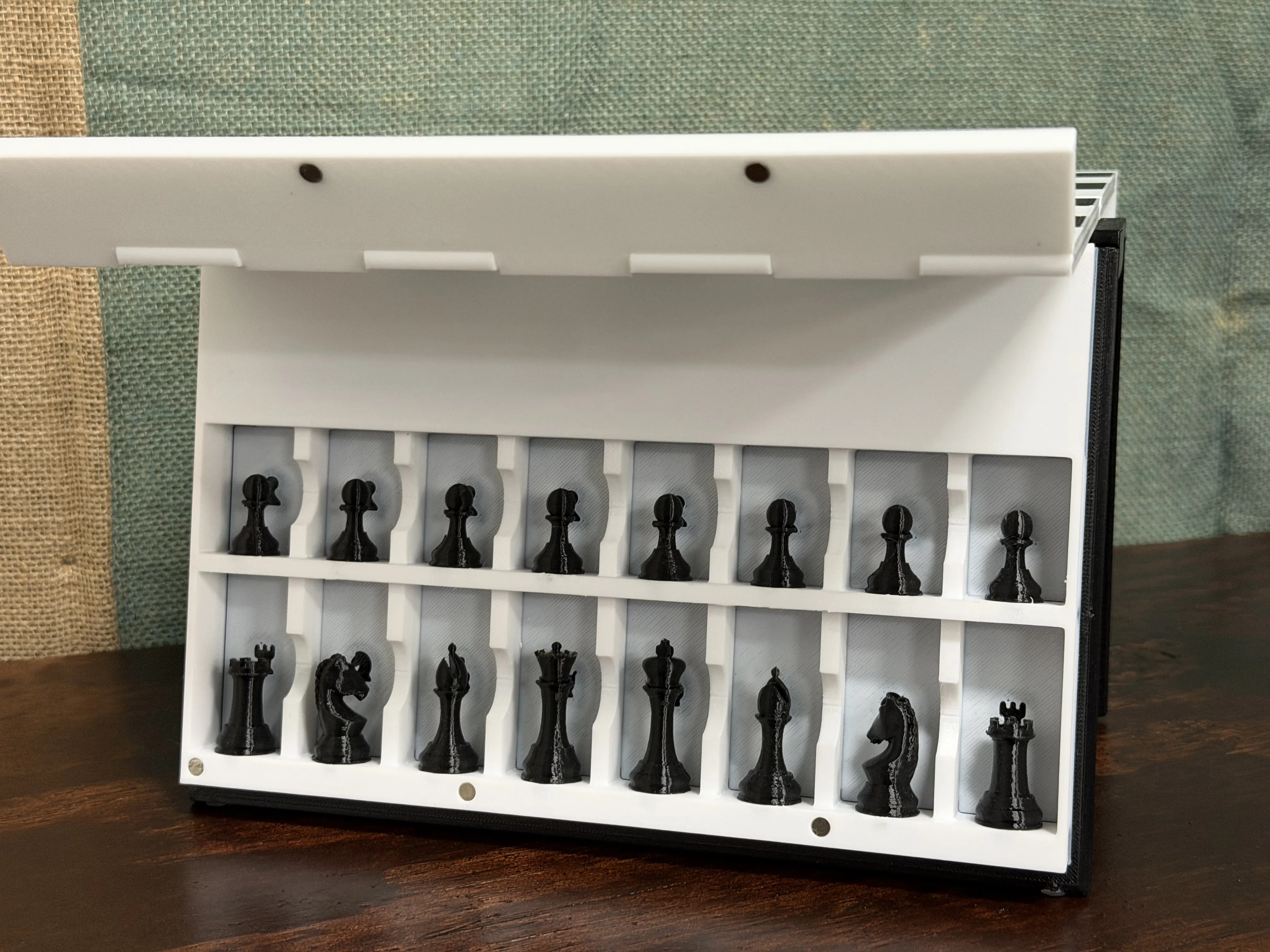 Magnetic Chess - Game in a Book