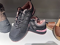 Branded SHOES Truckload