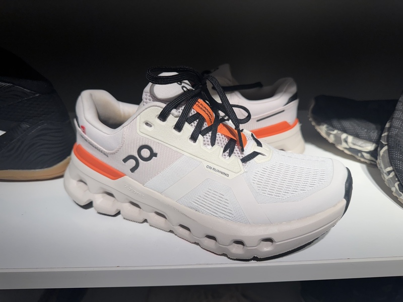 Branded SHOES Truckload