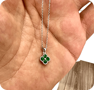 Green Diamond Clover