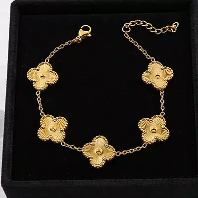 Clover Gold Bracelet